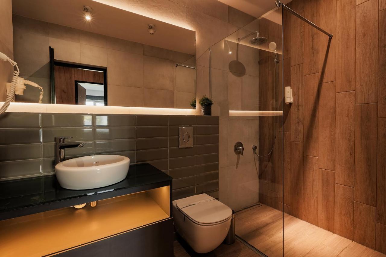 Nest Inn Stiletto Apartment Cluj-Napoca Eksteriør bilde