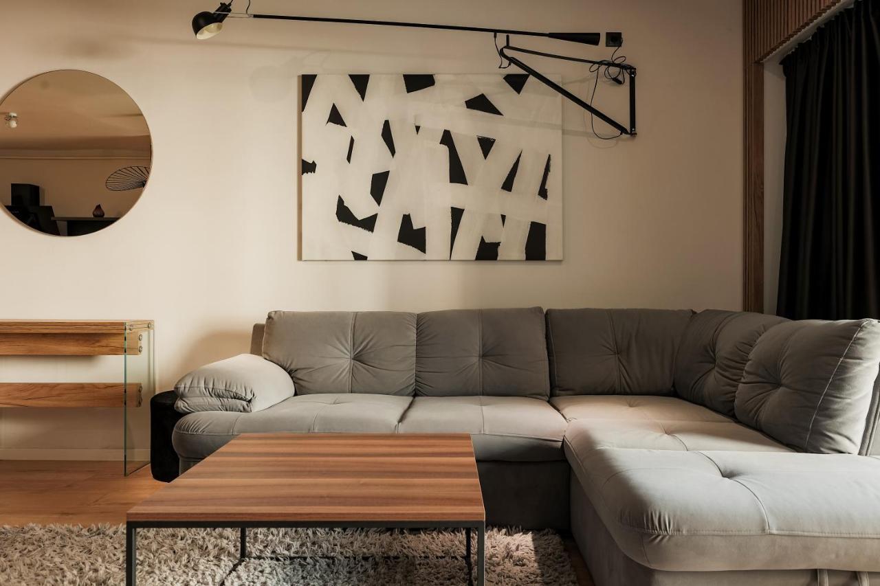 Nest Inn Stiletto Apartment Cluj-Napoca Eksteriør bilde