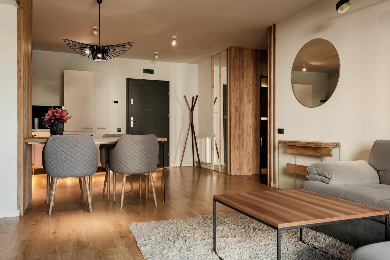 Nest Inn Stiletto Apartment Cluj-Napoca Eksteriør bilde